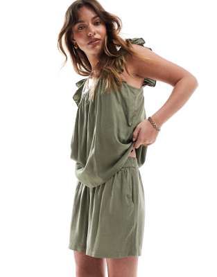 Pieces - Shorts in Flechtengrün mit Leinenanteil, Kombiteil