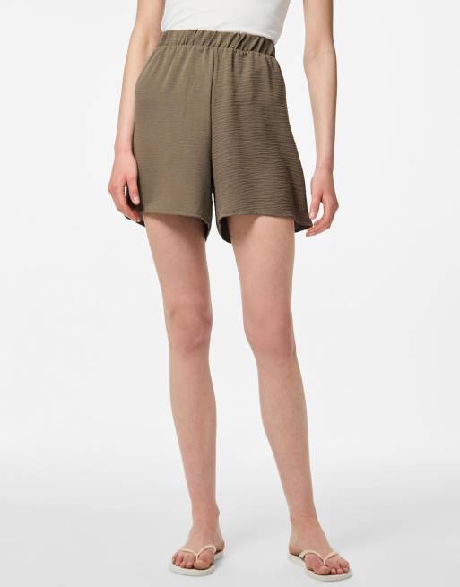 Pieces – Shorts in Morchelbraun