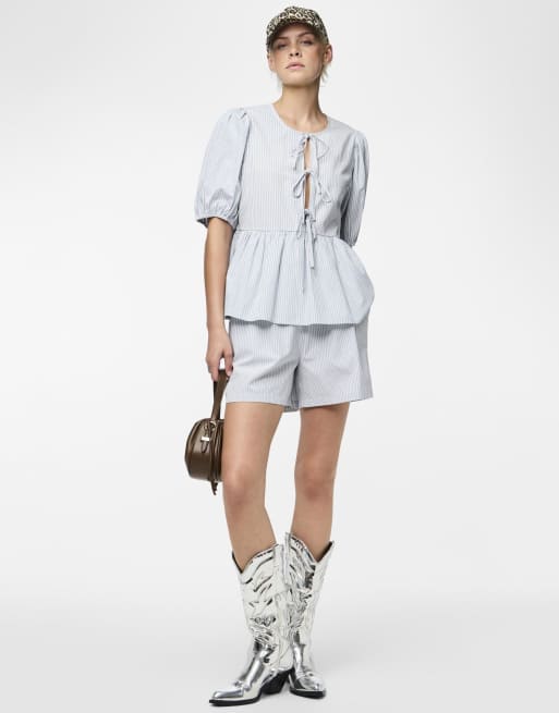 Pieces - Shorts in vervaagd denim