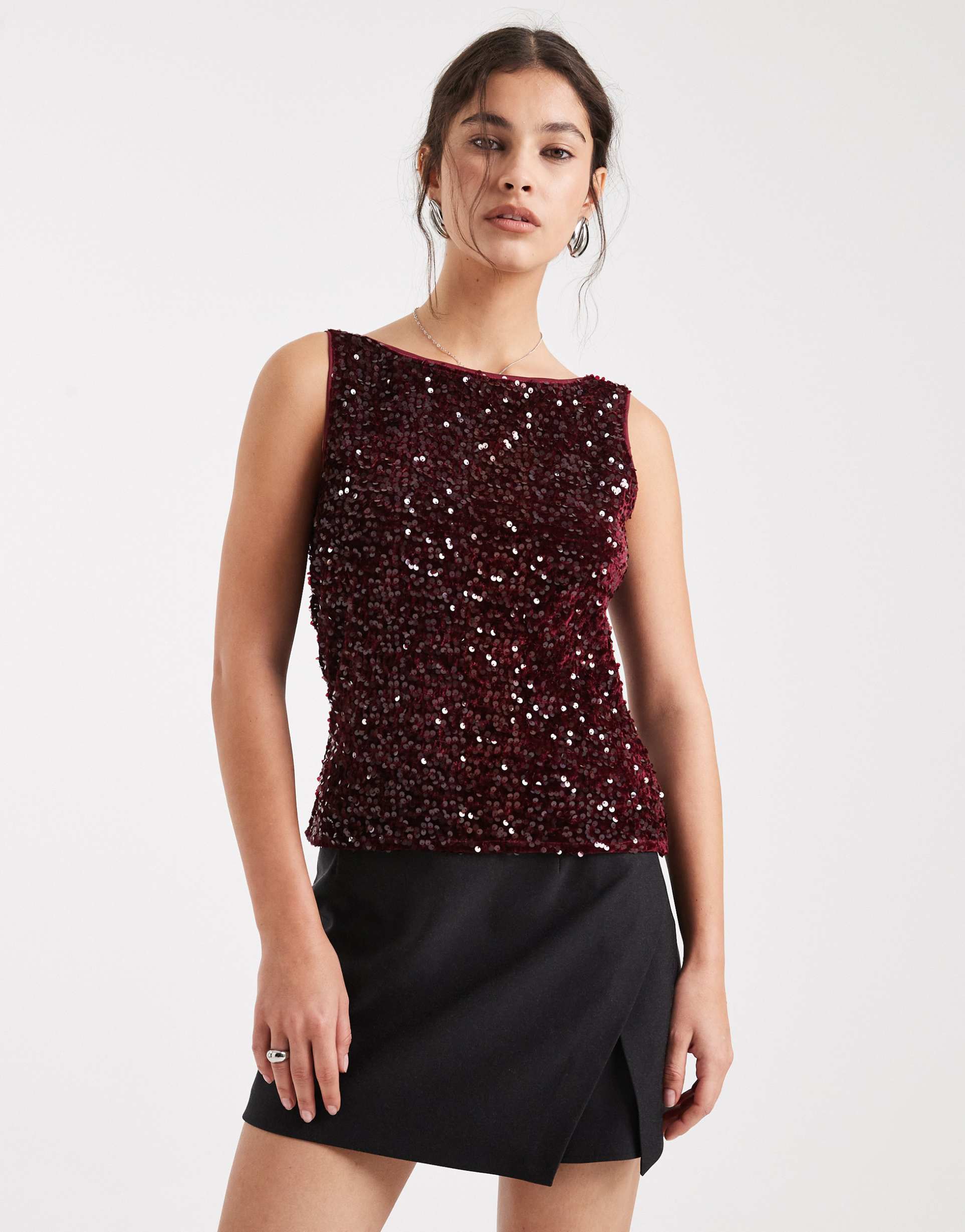 pieces slash neck sequin top in burgundy