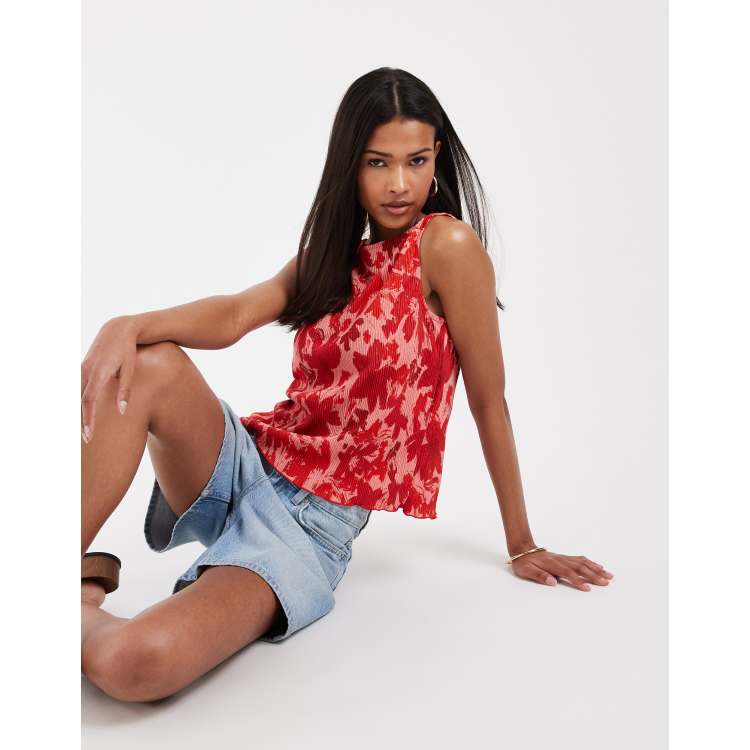 Pieces sleeveless slash neck plisse top in pink and red floral