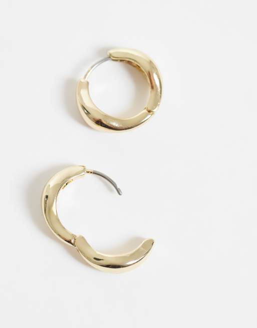 Pieces small chunky hoop earrings in gold tone, 3 of 4
