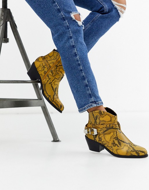 Pieces snake print western boot