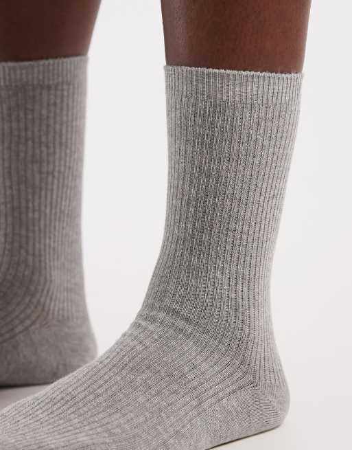 Pieces – Socken in Hellgrau meliert, 2 von 3