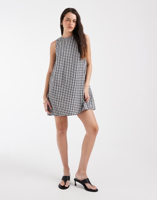 PIECES - Sort og hvid ærmeløs minikjole i seersucker med gingham-tern og bindebånd på ryggen, 4 af 4