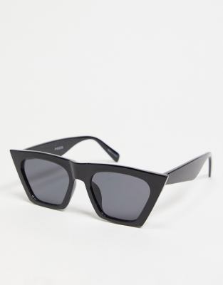 Pieces — Sorte spidse cateye-solbriller