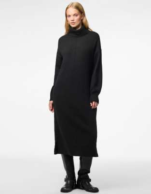 Pieces - Strickkleid in Schwarz