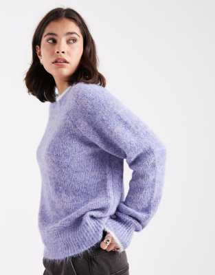 Pieces - Strickpullover in Blau mit kontrastierendem Rand
