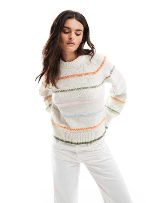 Pieces – Strickpullover in Cremeweiß mit buntem Streifenmuster