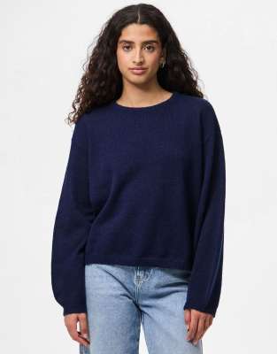 Pieces - Strickpullover in maritimem Blau