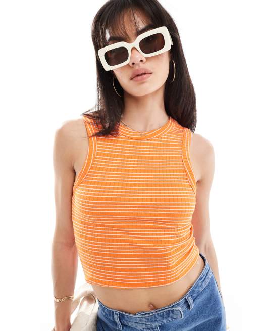 Pieces – Strukturiertes Trägertop in Orange mit weißen Streifen