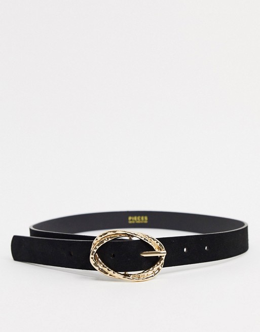 Pieces suede belt with buckle in hammered gold