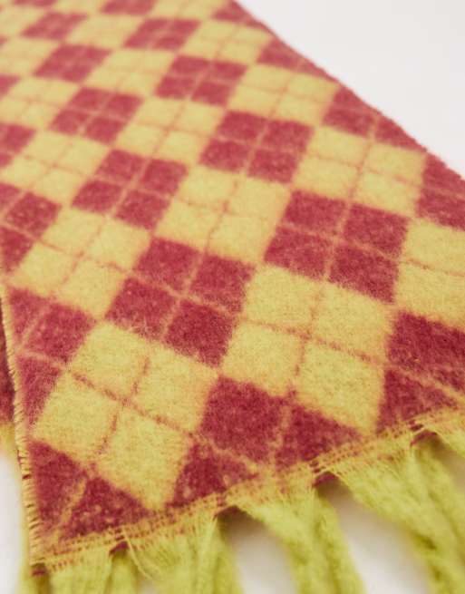 Pieces super soft argyle plaid scarf in red and green, 3 of 3