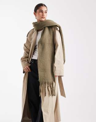 Pieces Super Soft Long Tassel Scarf In Green