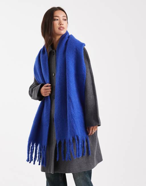 Pieces super soft tassel scarf in dark blue