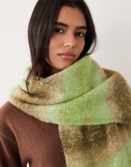 Pieces super soft tassel scarf in green ombre, 3 of 3