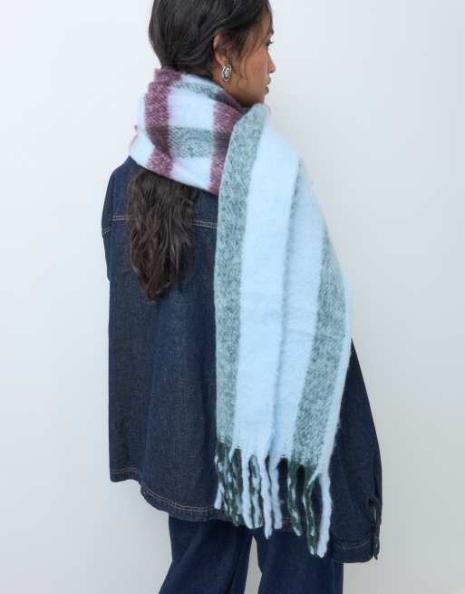 Pieces super soft tassel scarf in light blue and burgundy check, 5 of 5
