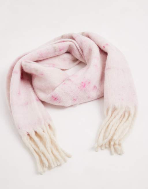 Pieces super soft tassel scarf in pink spot print