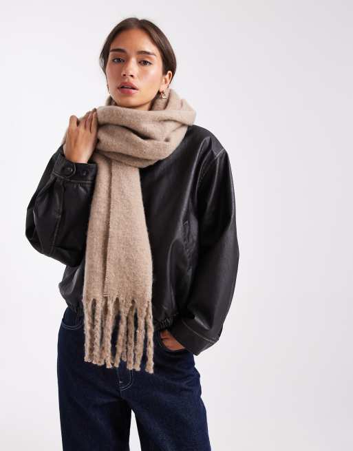 Pieces super soft tassel scarf in silver mink, 3 of 3