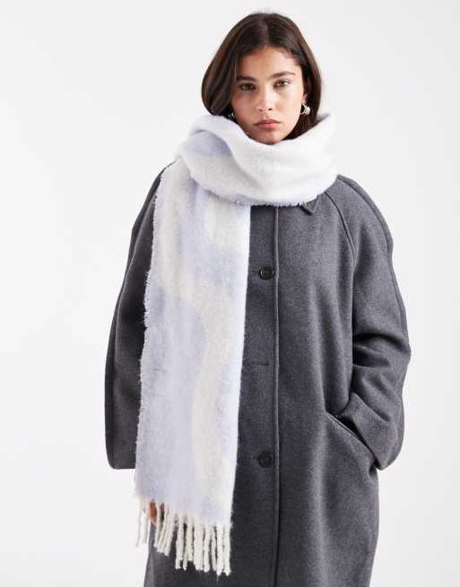 Pieces super soft tassel scarf in wavy lavender