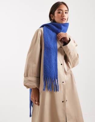 Pieces - Superweicher, langer Schal in Dunkelblau mit Fransen-Marineblau