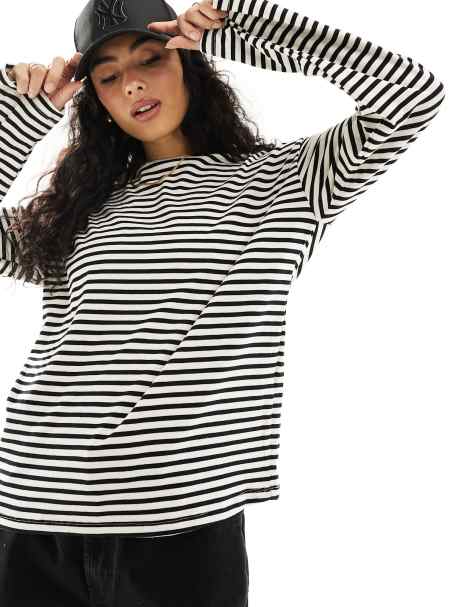 Pieces - Superzacht T-shirt met lange mouwen en zwarte strepen - view 1