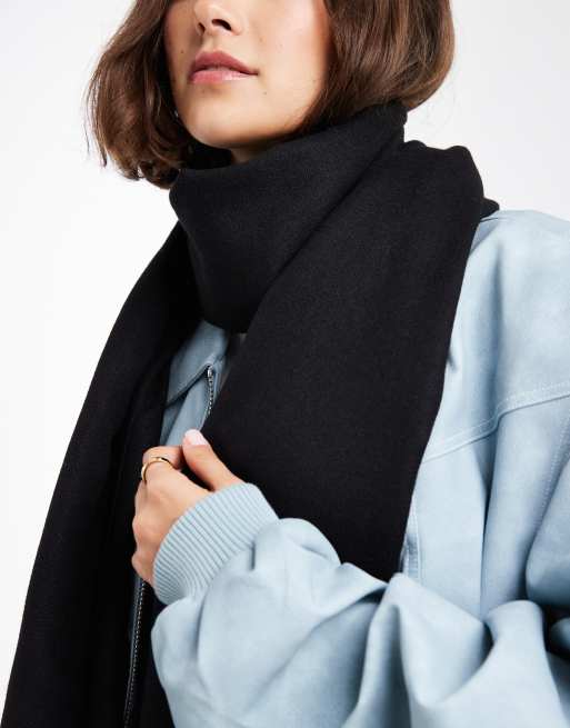 Pieces – Svart halsduk med fransar, 3 av 3
