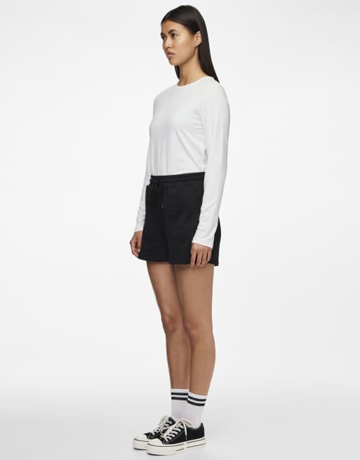 Pieces sweat shorts in black, 3 of 5