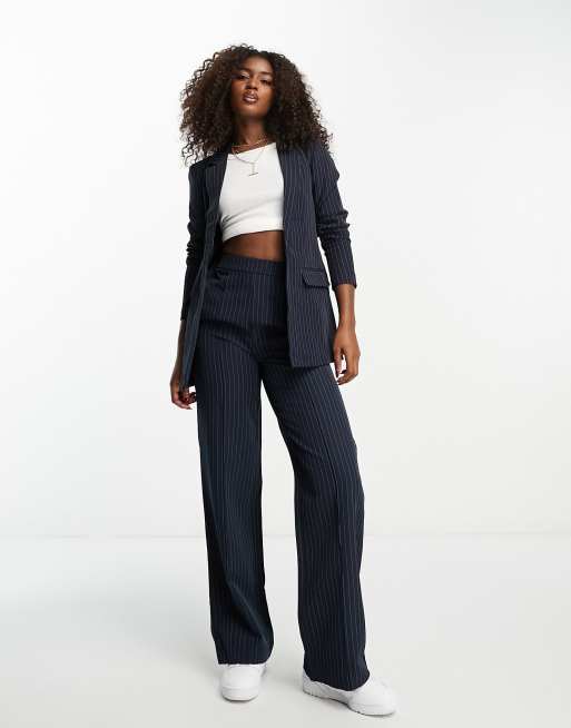 Pieces tailored blazer co-ord in navy pinstripe, 4 of 4
