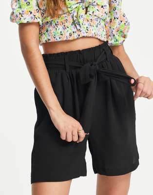 Pieces Tailored High Waisted Paperbag Shorts In Black