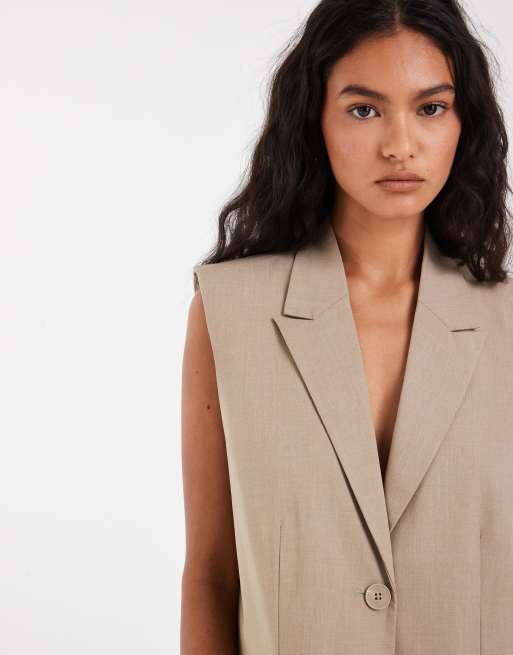 Pieces tailored longline vest and high waist shorts set in beige, 3 of 3