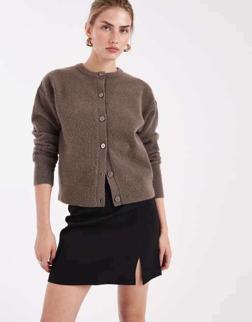 Pieces tailored notch front mini skirt in black, 2 of 5