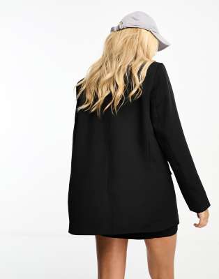 	Pieces tailored oversized blazer in black