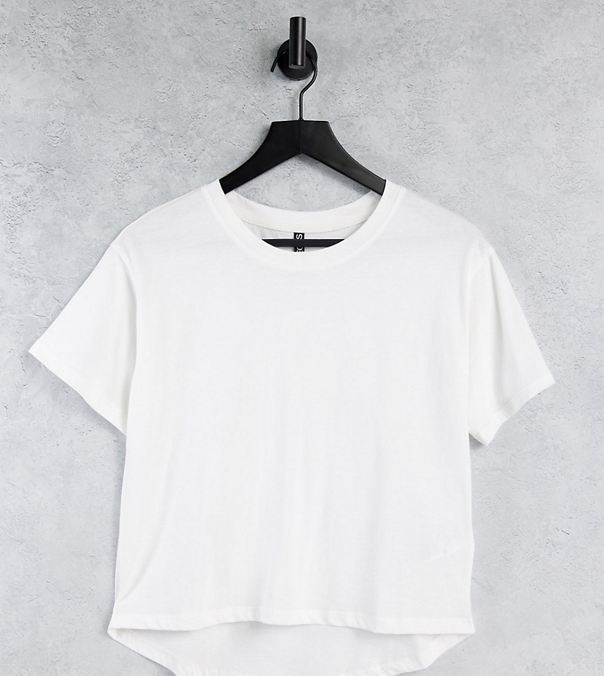 Pieces Tall crop T-shirt in white