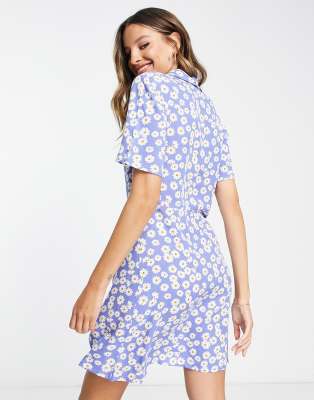 Pieces Tall exclusive mini shirt dress in blue daisy