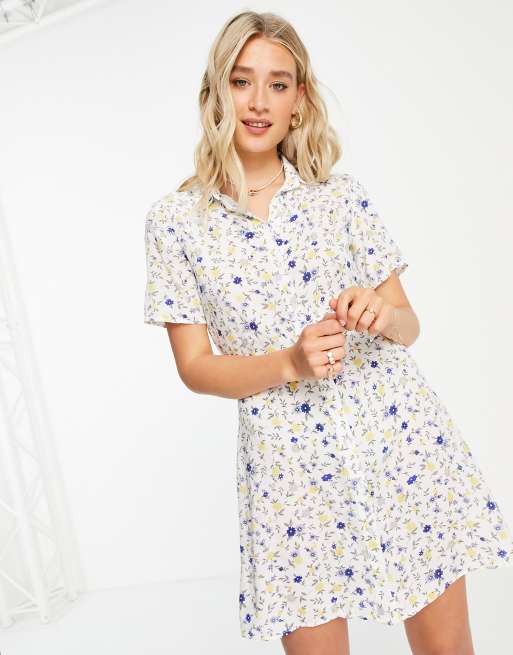PIECES Tall - Mini-skjortekjole i hvid med blomstermønster - Kun hos ASOS, 4 af 4