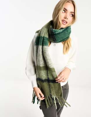 Pieces tassel scarf in dark green check