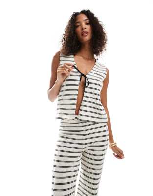 Pieces Tie Front Crochet Tank Top