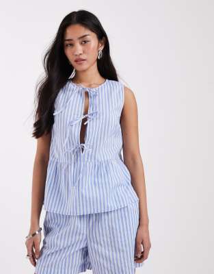 Pieces Tie Front Peplum Hem Top In Blue