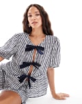 [Pieces] Pieces tie front short sleeve peplum hem top in navy and white stripe (part of a set) M Cloud dancer stripe