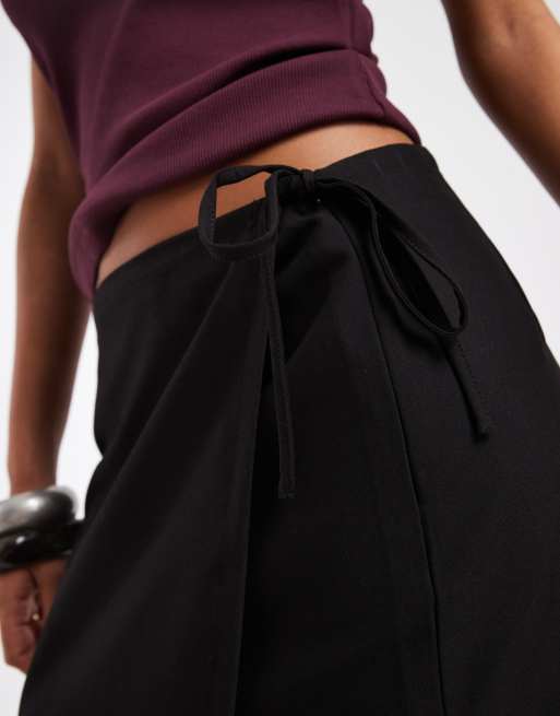Pieces tie side woven mini skirt in black, 4 of 5