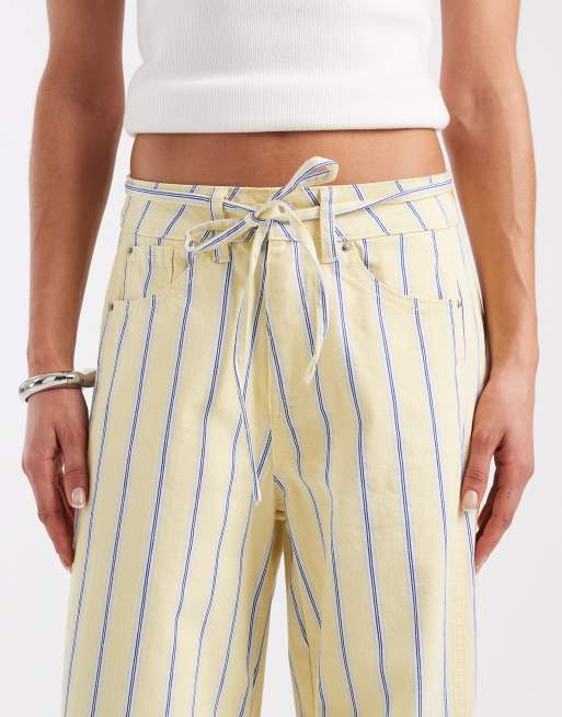 Pieces tie waist mid rise barrel leg jeans in pastel yellow and blue stripe, 4 of 5
