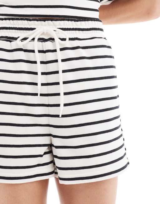Pieces tie waist sweat shorts in mono stripe (part of a set), 3 of 5