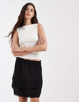 PIECES tiered mini skirt in black