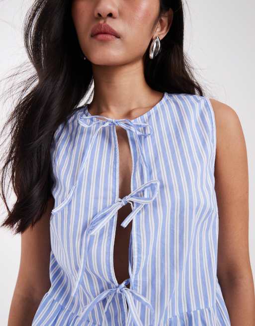 Pieces - Top con fondo peplo allacciato sul davanti blu e bianco a righe in coordinato, 3 di 4
