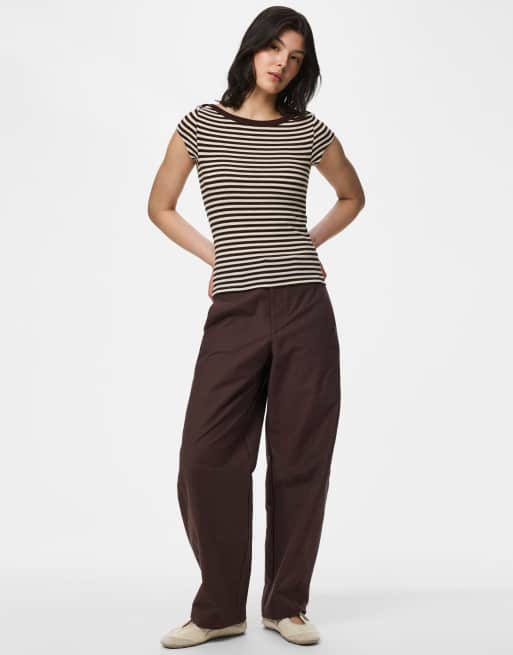 Pieces - Top con maniche ad aletta color hot fudge, 3 di 7