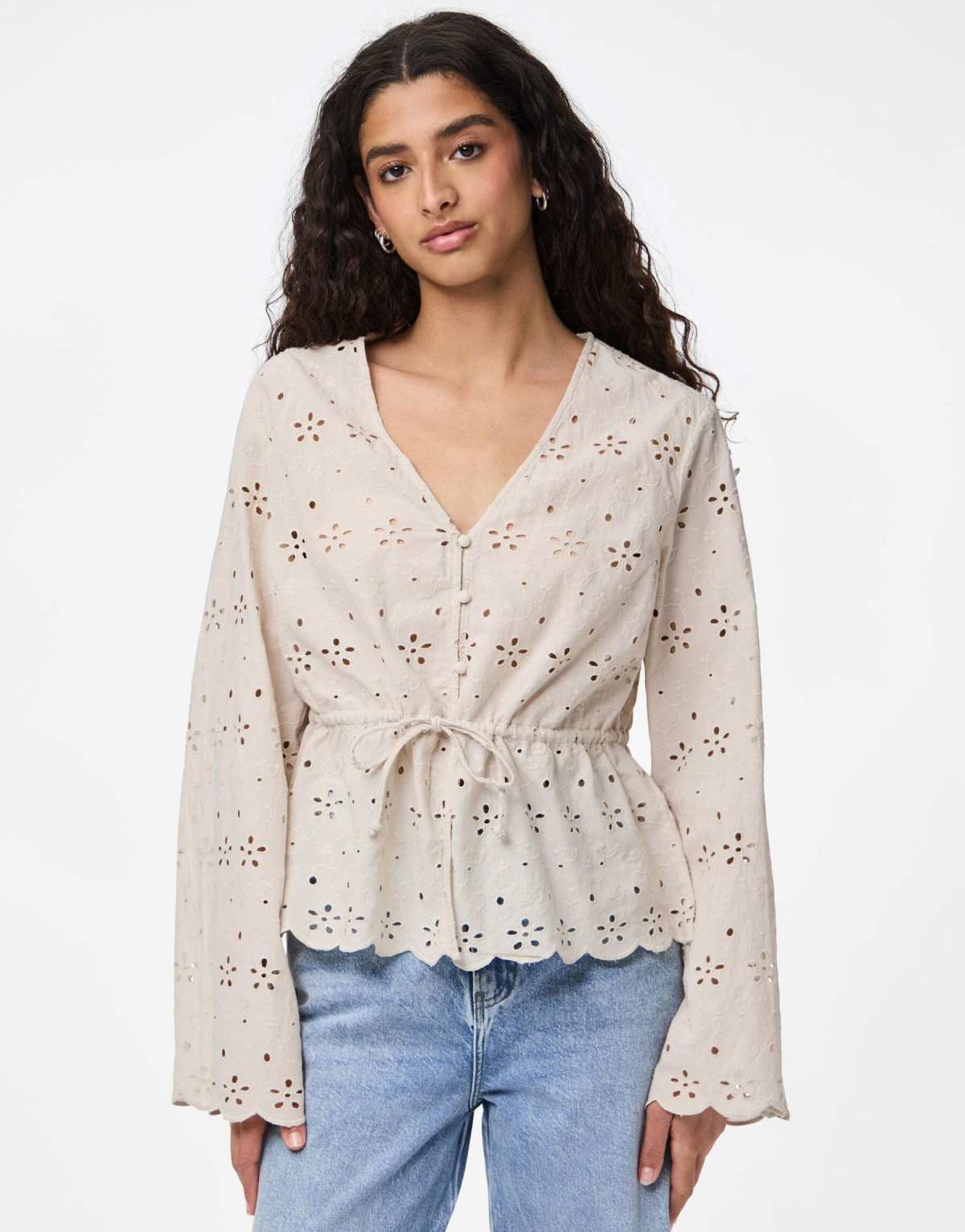 Pieces Top in silver gray