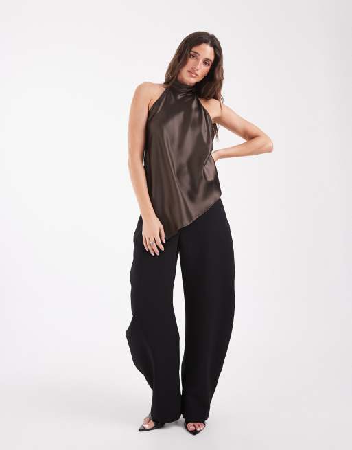 Pieces top satinado con cuello halter y bajo asimétrico, parte de un conjunto, marrón, 4 de 4
