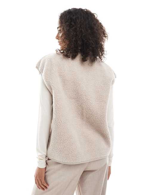 Pieces – Trägertop aus Teddystoff in Silbergrau mit Reißverschluss vorne, 3 von 4