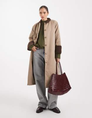 Pieces - Trench-coat long avec col en velours côtelé - Beige-Brown